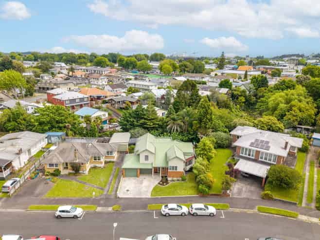 9 Kelvin Place, Hamilton East