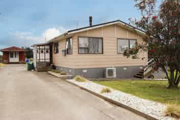 4 Perkins Street, Tisbury