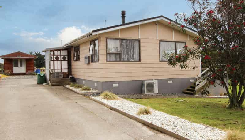 4 Perkins Street, Tisbury