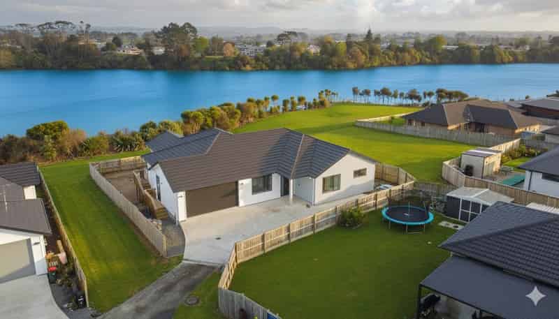 44 Harbour Crest Drive, Waiuku