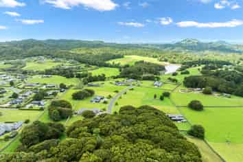 2 Pennyroyal Place, Kamo