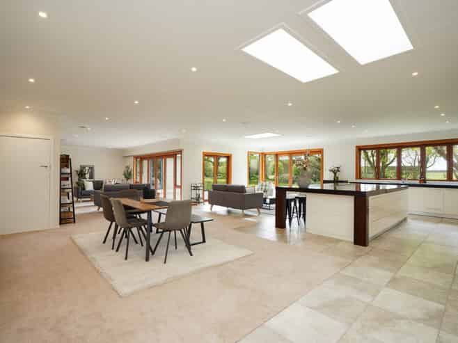 100 Leonard Road, West Plains