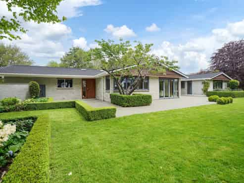 100 Leonard Road, West Plains