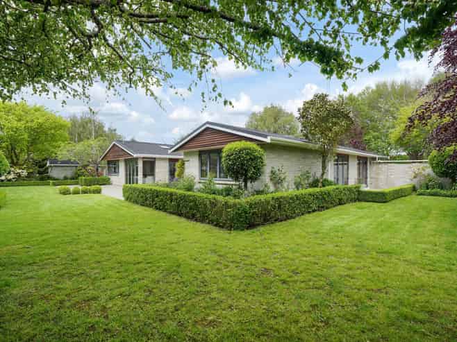 100 Leonard Road, West Plains