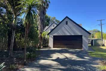 142 Upper Harbour Drive, Greenhithe