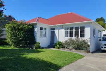 96 Reynolds Street, Taita