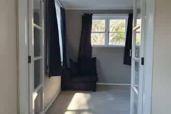 96 Reynolds Street, Taita