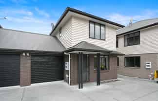 8/202 Old Farm Road, Hamilton East