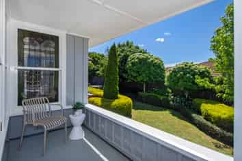 8 Lupton Avenue, Kensington