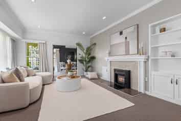 8 Lupton Avenue, Kensington