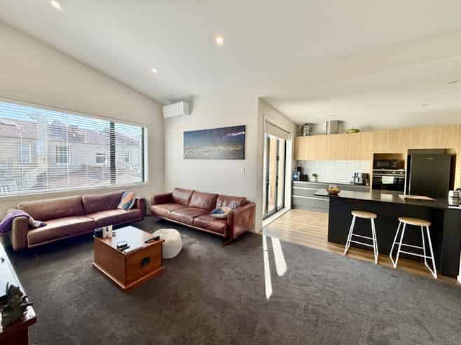 5/39 Nelson Street, Petone