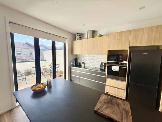 5/39 Nelson Street, Petone