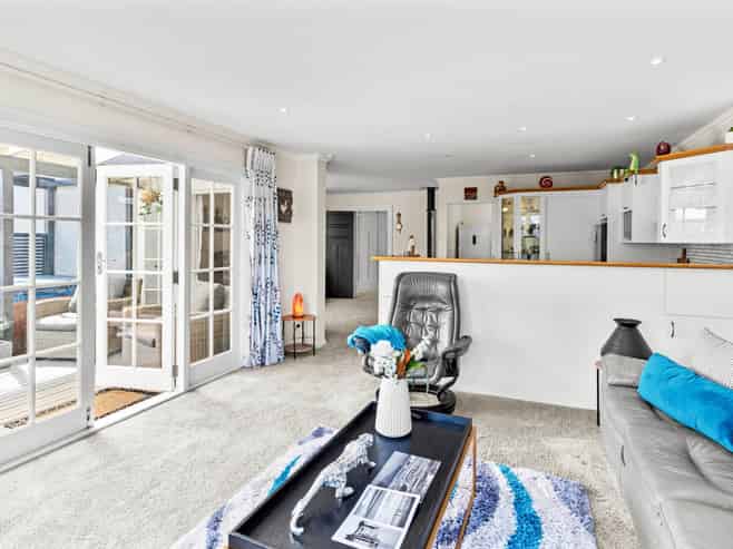 14 Kennedy Street, Saint Clair