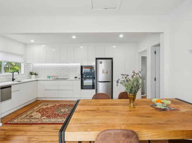 1/75 Atkinson Road, Titirangi