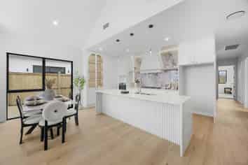 8 Tuwai Crescent, Opaheke