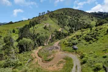 75 Parakiore Road, Ngararatunua