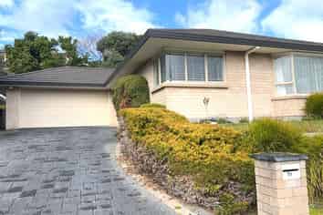 53 Realm Drive, Paraparaumu