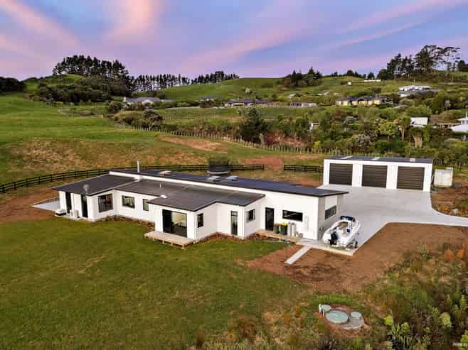 18A Niccone Place, Bombay