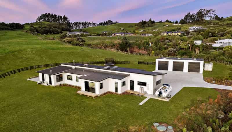 18A Niccone Place, Bombay