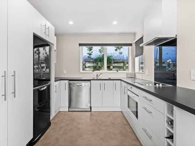 4A Lucy Road, Bluff Hill