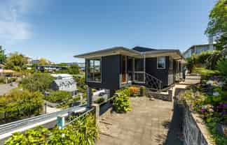 4A Lucy Road, Bluff Hill