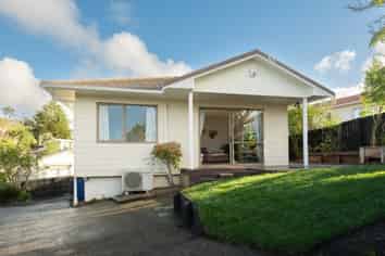 25 Loughanure Place, Massey