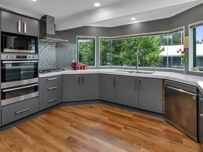 30 Magnolia Avenue, Kamo