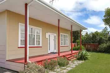 100 Peel Street, Westport