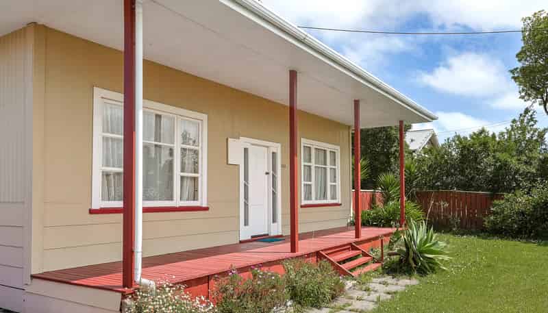 100 Peel Street, Westport