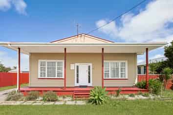 100 Peel Street, Westport