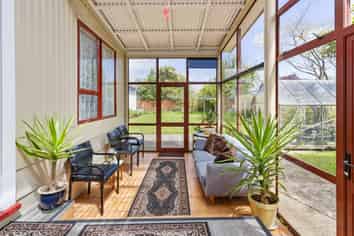 100 Peel Street, Westport