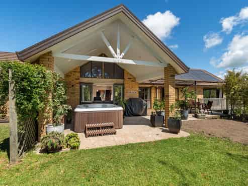 457 Cemetery Road, Maunu