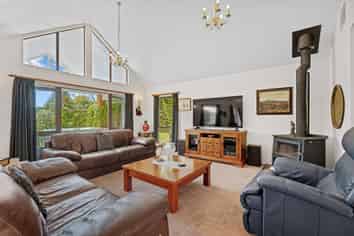 457 Cemetery Road, Maunu