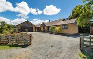 457 Cemetery Road, Maunu