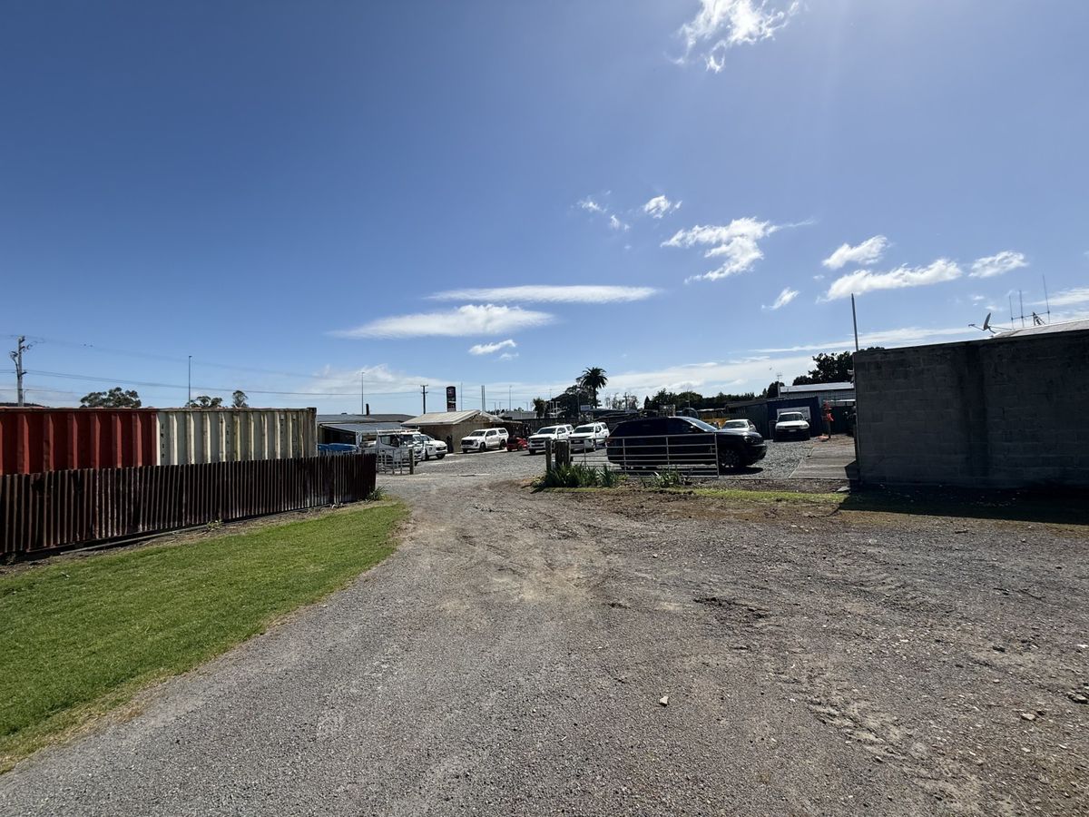 Standalone office, yard & workshop - Ansicht 4