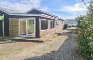 16 Napier Street, Riverton