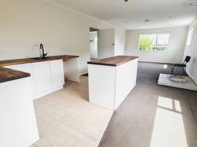 16 Napier Street, Riverton