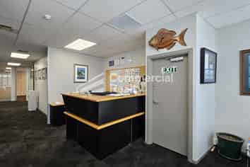 Vacant Possession First Floor Office 287M²