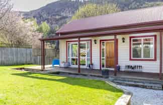 15B Daveys Place, Arrowtown