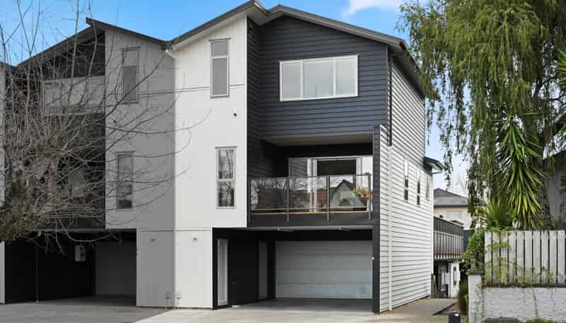 1/14 Hammond Street, Hamilton Central
