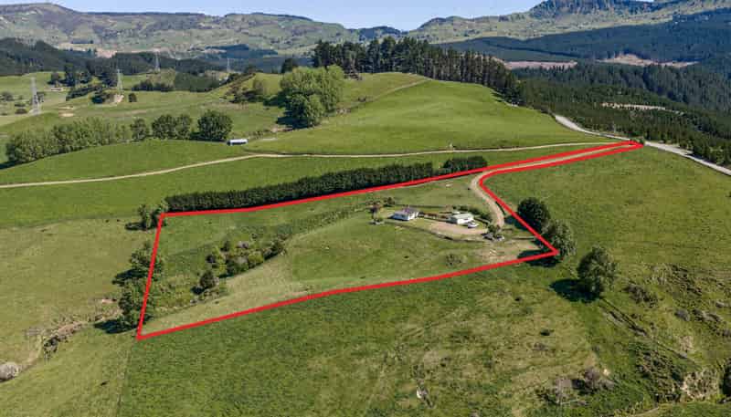 182 Claymore Road, Te Pohue
