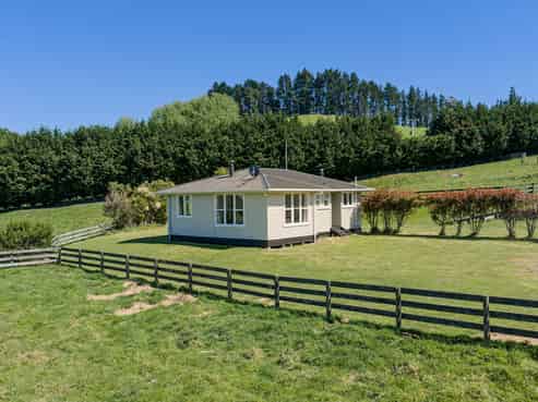 182 Claymore Road, Te Pohue