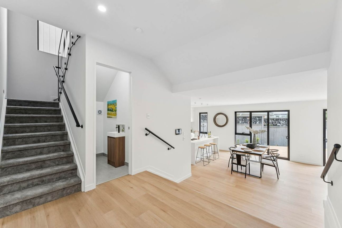 Macleans New 5 Bedroom – pohled 6