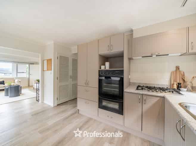 15 Stanhope Grove, Korokoro