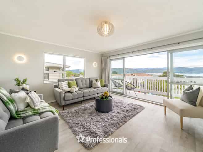 15 Stanhope Grove, Korokoro