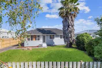 14 Tairere Crescent, Rosehill