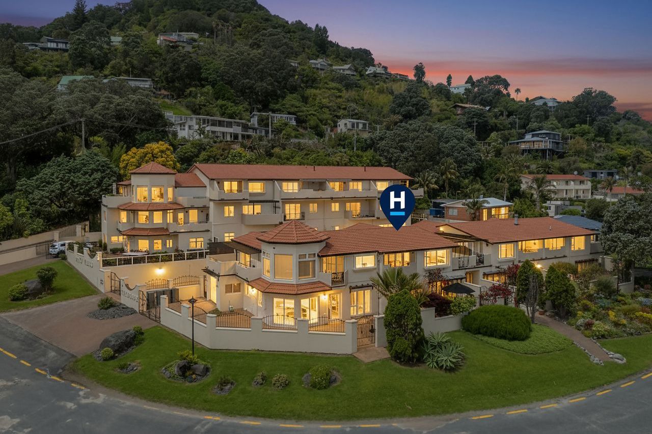 Waterfront Living at Its Finest - Visning 3