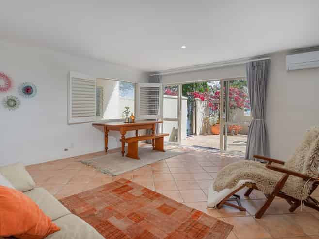 Villa 8 Pa - 4B The Esplanade, Tairua