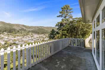 23 Amundsen Grove, Stokes Valley