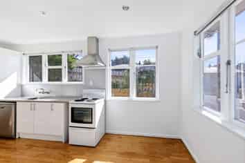 23 Amundsen Grove, Stokes Valley